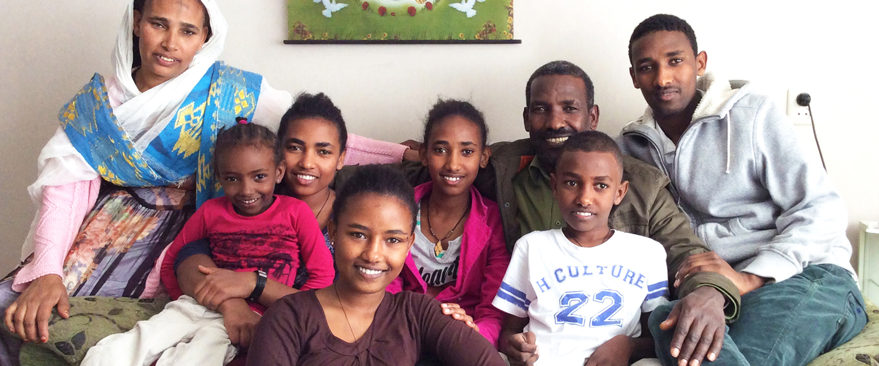 Eritrese familieleden die als vluchtelingen in Nederland zijn opgenomen. | Foto: IOM, 2015